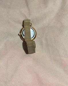 Rose Gold Dressberry Watch