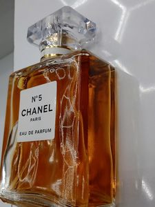 EAU DE PERFUME
