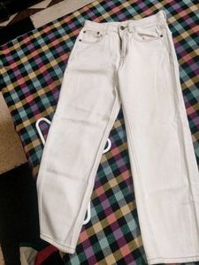 New Jeans Off-white