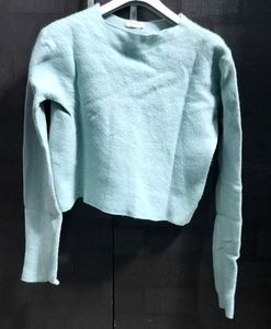 FULL SLEEVE CROP SWEATER 💙