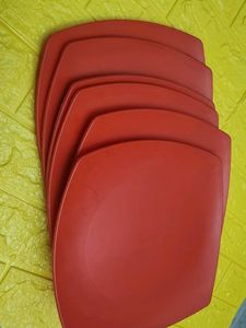 Red Square Plates (Set of 6)