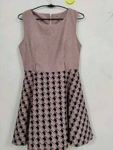 Meedy Dress