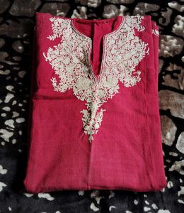 Red🔴Perfection: Embroidered Kashmiri Feran
