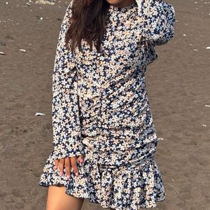 Back Tie Up Cute Floral Dress 🦋