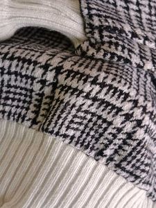 Stylish Plaid Pullover Sweater