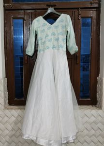 Bhut Pyari Gher Wali Gown For Baby Dolls😘