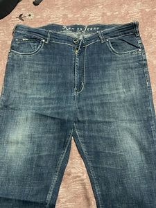 Denim Jeans/ free pullover whitish