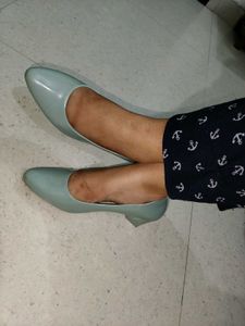 Elegant Ballerinas