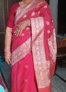 Elegant Pink Banarasi Saree