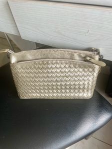 Elegant Woven Shoulder Bag