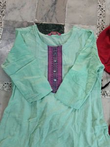 Green And Red Kurta