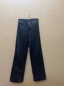 Straight Jeans
