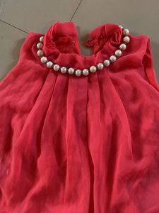 Adorable Rose top with Pearl Necklace