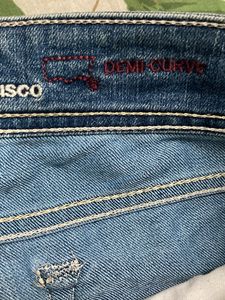 Levi’s Jeans for Grabs