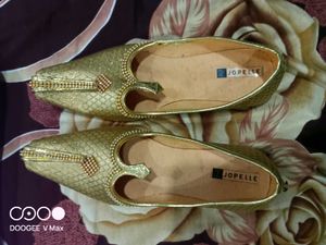 Golden Mojari Shoes - Match For Sherwani