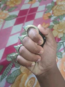 Punch Brass Knuckles Self Defence