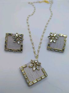 Febric Necklace Set