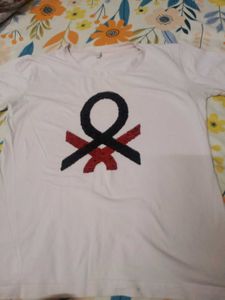 Sequin Design T-shirt