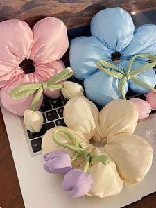 Daisy Puff Tulip Scrunchies