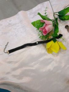 Black Choker