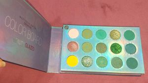 Beauty Glaze Eyeshadow Palette