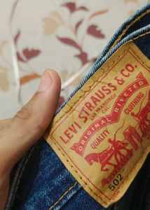 Levi&#39;s Ripped Jeans For Men