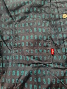 Levi&#39;s Patterned Shirt