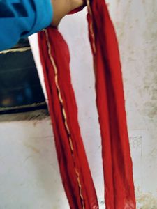 Red Dupatta