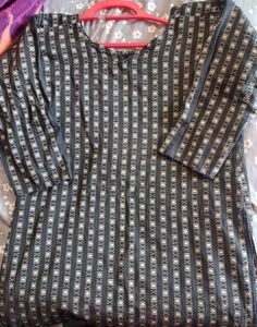 Striped Black Kurta XL size
