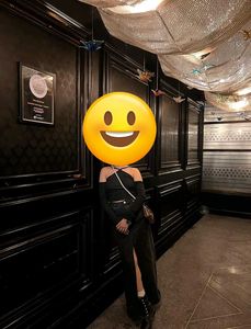 Basic Black top with full sleeves