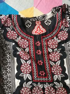 Floral Print Black &amp; White kurta &amp; Patiala