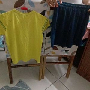 T-Shirt &amp; Shorts Set