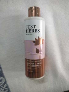 Naturali Hair Fall Shampoo + Conditioner