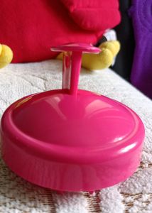 I Am Selling A Hair Massager Pink Colour