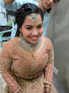 4 Hours Used Heavy Bridal Lehanga