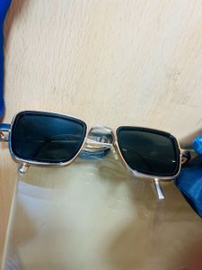 Stylish Gold Frame Sunglasses