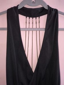Savana&#39;s Back Chain Black Dress