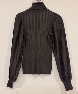 Turtleeck with puffed sleeve top