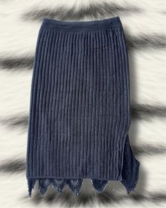 Ribbed Knit Skirt w/ Lace Trim