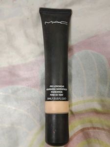 MAC Pro Longwear Foundation