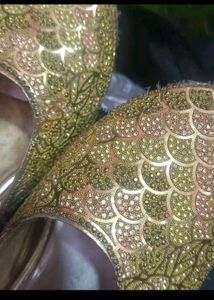 Gold Embellished Bellies used 2 to 3 time in 250rs