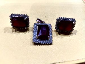 Pendant Set Without Chain