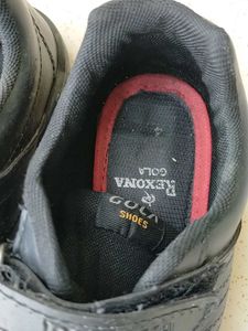 Rexona Black Velcro School Shoes For Boys/Girls