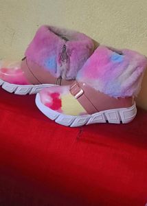 Shoe