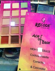 Recode Ace Of Base Concealer Pallette  Sealpack ,