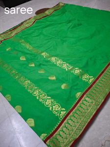 Woven Banarsi Jacquard Green Saree