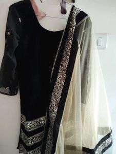 Elegant Black Kurta Set