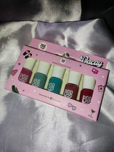 MyGlamm Popxo Nail Polish Kit