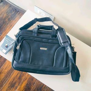 Black Laptop Bag with Multi-Compartment design