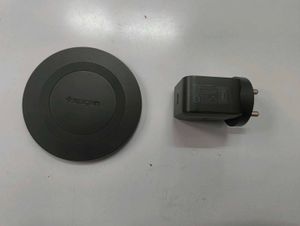 Spigen Original 30w Charger &amp; Wireless Pad